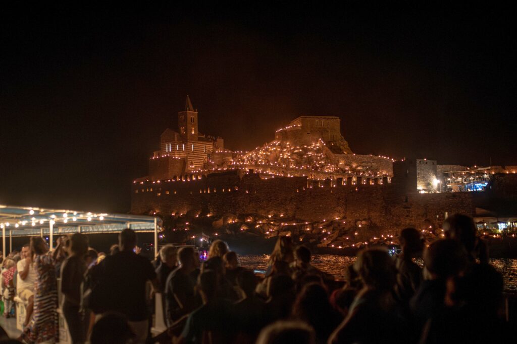 Madonna Bianca vista dalla motonave Albatros