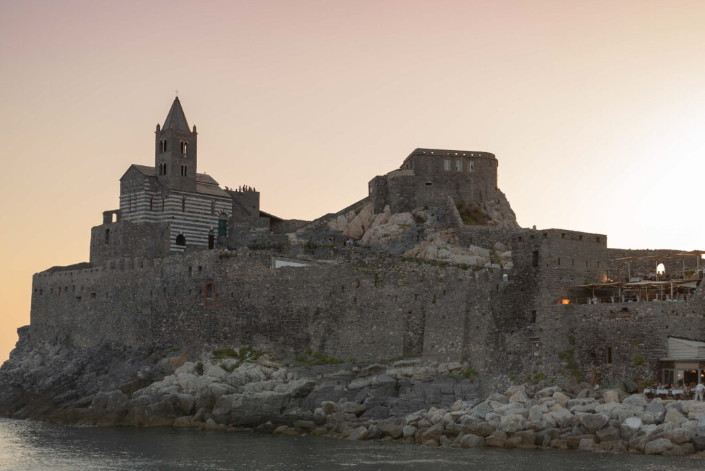 Collegamenti notturni per Porto Venere ed. 2025 2 Serate di giugno a Porto Venere